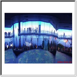 expo02_36.JPG